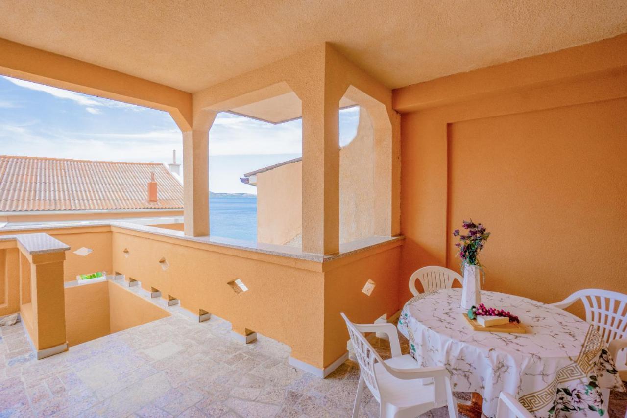 Apartmán Urica Metajna Exteriér fotografie